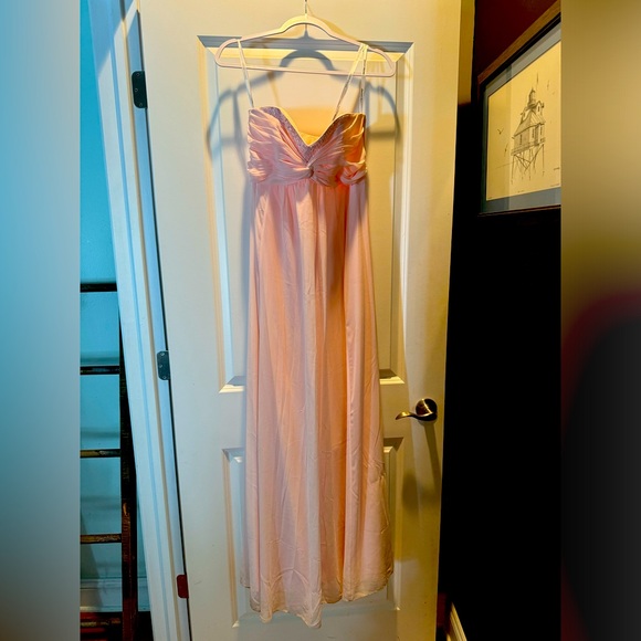 David's Bridal Dresses & Skirts - David’s bridal bridesmaid dress. Size 4- petal pink